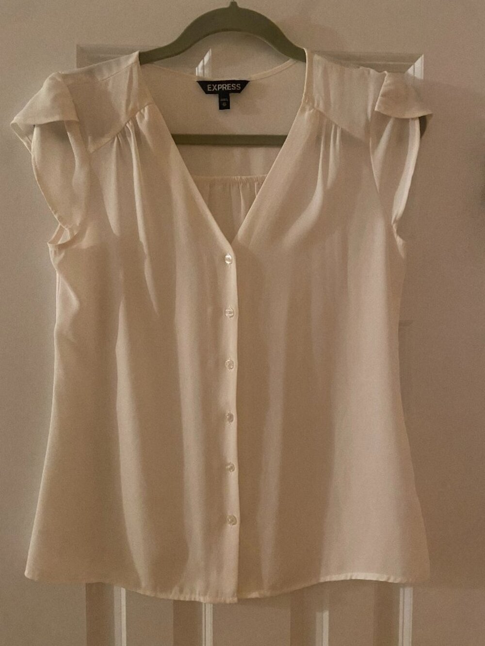 Express Ivory Capped Sleeve Blouse Size XS Like New